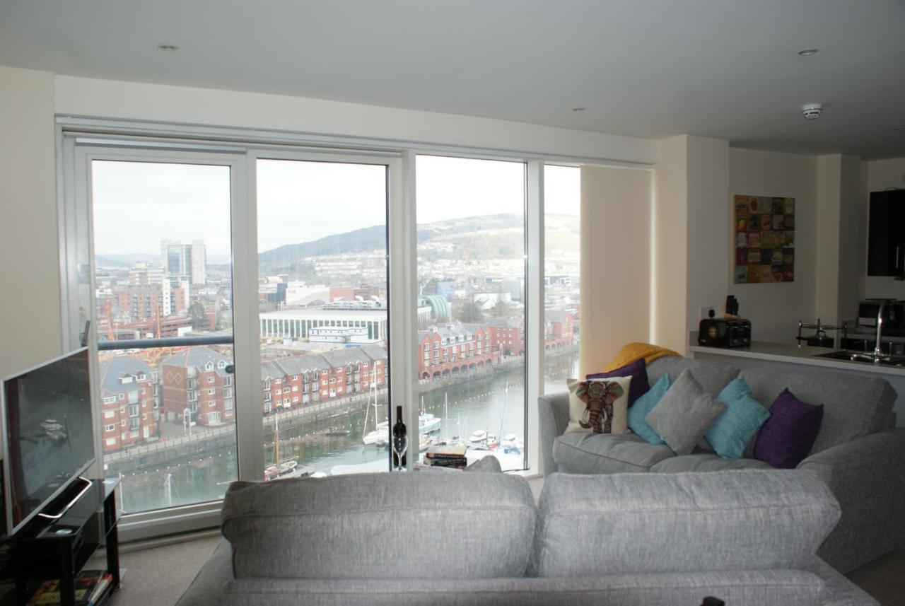 Coastal - Waterfront Apartment Swansea