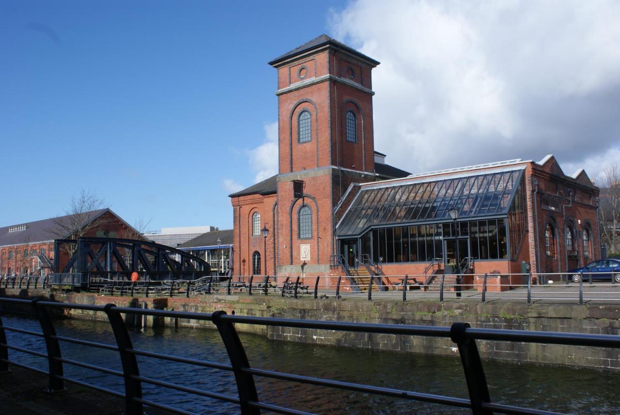 Coastal - Waterfront * Swansea