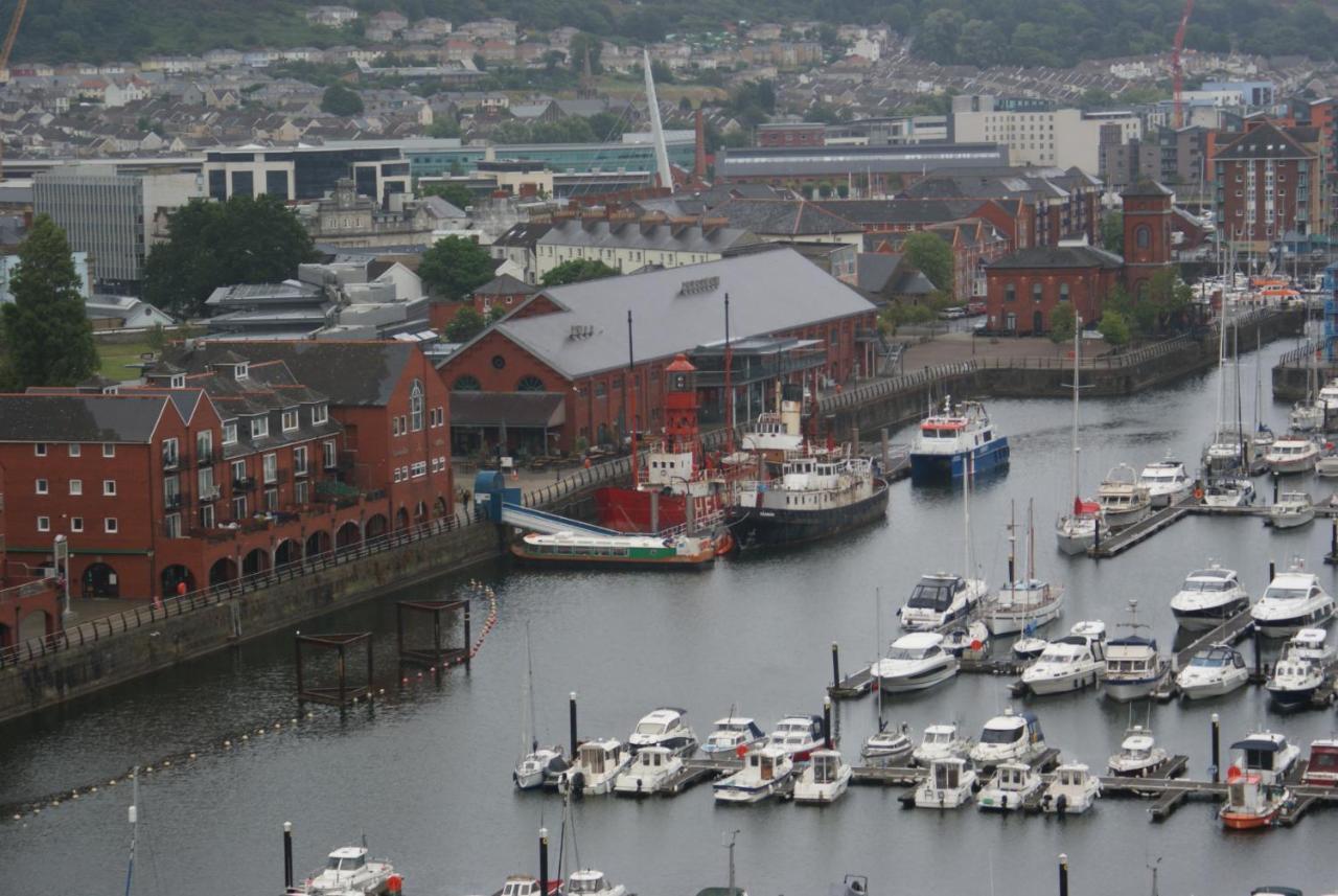 Coastal - Waterfront * Swansea